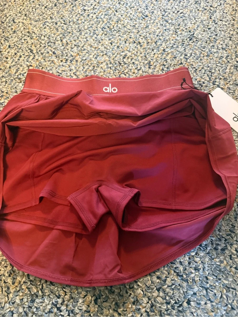 NWT ALO YOGA Match Point Tennis Skirt Summer Romance Red